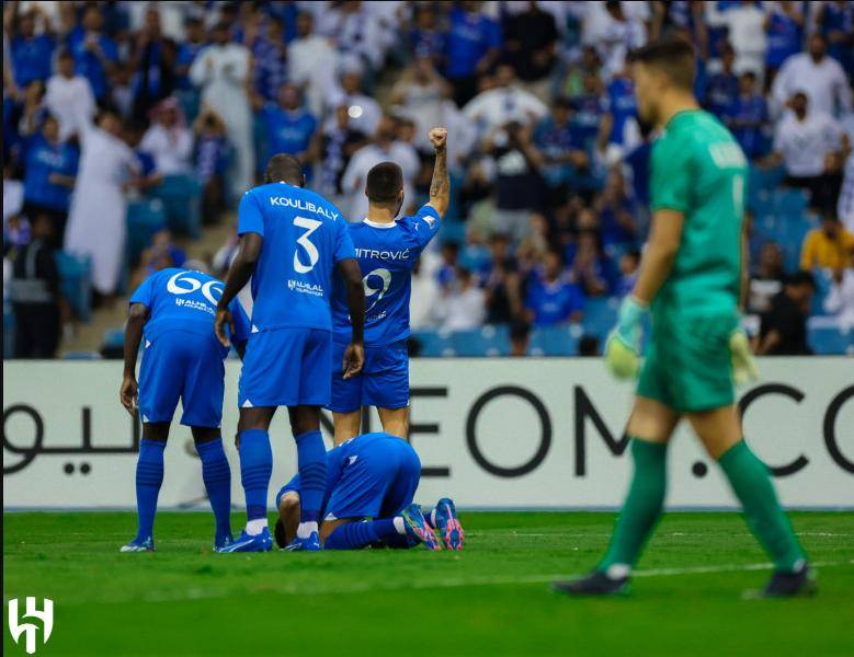 足坛悲喜一夜！罗马1-2倒下，连续19轮不败终结，C罗缺席4大皆空