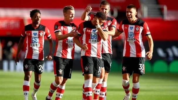 德甲激战：奥格斯堡主场发力，柏林联能否客场逆袭？